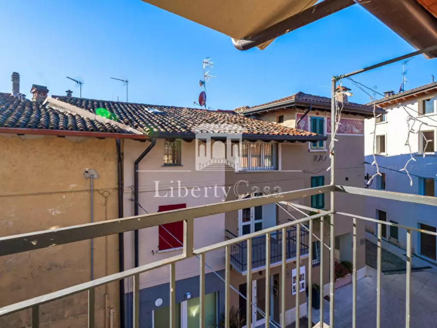 Immagine 9 di Appartamento in vendita  in Via Trento a San Felice Del Benaco