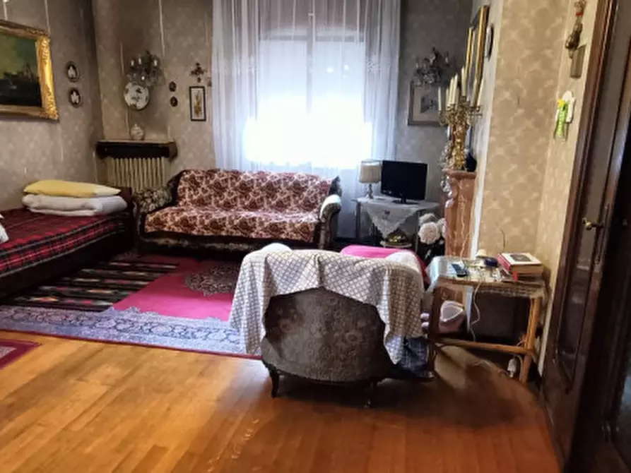 Immagine 1 di Villa in vendita  in via Pirandello a Padova