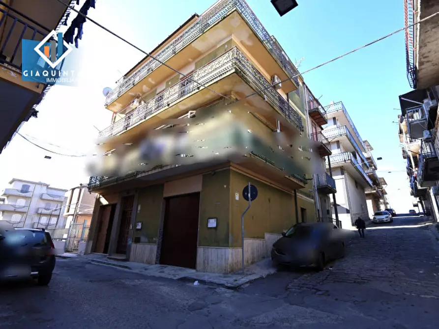 Immagine 13 di Appartamento in vendita  in via Como n.35 a Palagonia