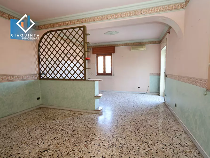 Immagine 17 di Appartamento in vendita  in via Como n.35 a Palagonia