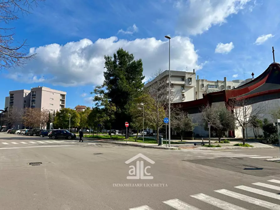 Immagine 2 di Appartamento in vendita  a Lecce