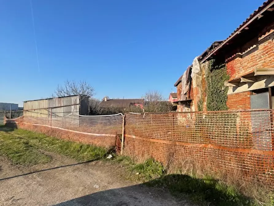 Immagine 2 di Terreno in vendita  a Campodarsego