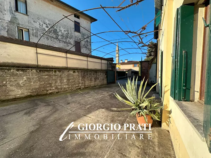 Immagine 2 di Rustico / casale in vendita  in Via Roma a Cartigliano