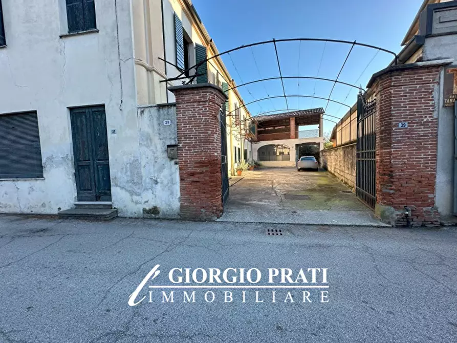 Immagine 12 di Rustico / casale in vendita  in Via Roma a Cartigliano