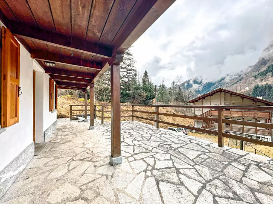 Immagine 16 di Villa in vendita  in Via Ai Bori a Boccioleto