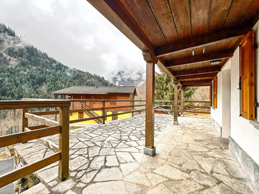 Immagine 17 di Villa in vendita  in Via Ai Bori a Boccioleto