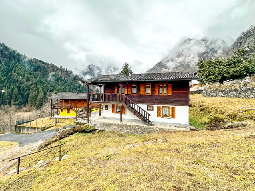 Immagine 22 di Villa in vendita  in Via Ai Bori a Boccioleto