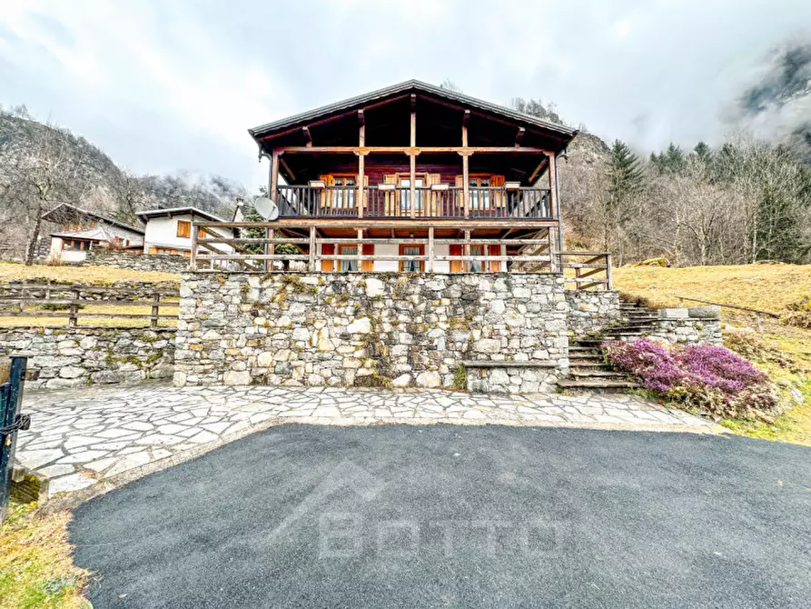 Immagine 24 di Villa in vendita  in Via Ai Bori a Boccioleto