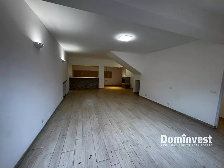 Immagine 23 di Villa in vendita  in Via Caio Acilio a Guidonia Montecelio