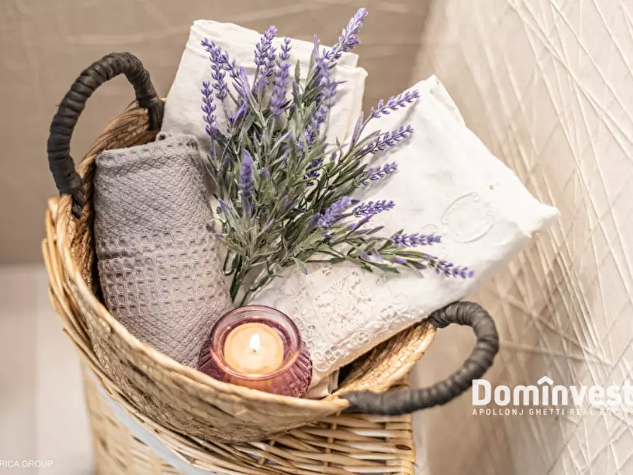 Immagine 39 di Villa in vendita  in Via Caio Acilio a Guidonia Montecelio