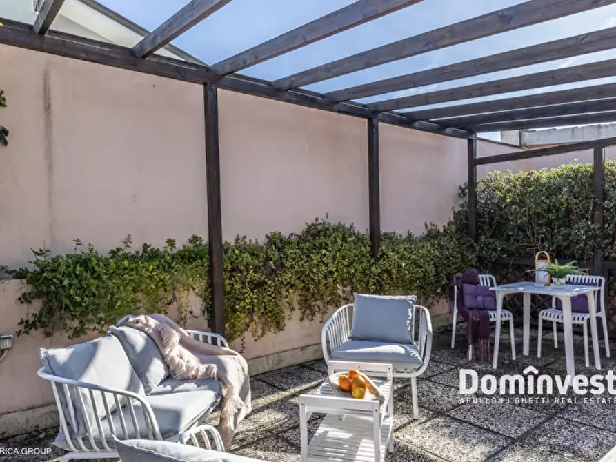 Immagine 53 di Villa in vendita  in Via Caio Acilio a Guidonia Montecelio