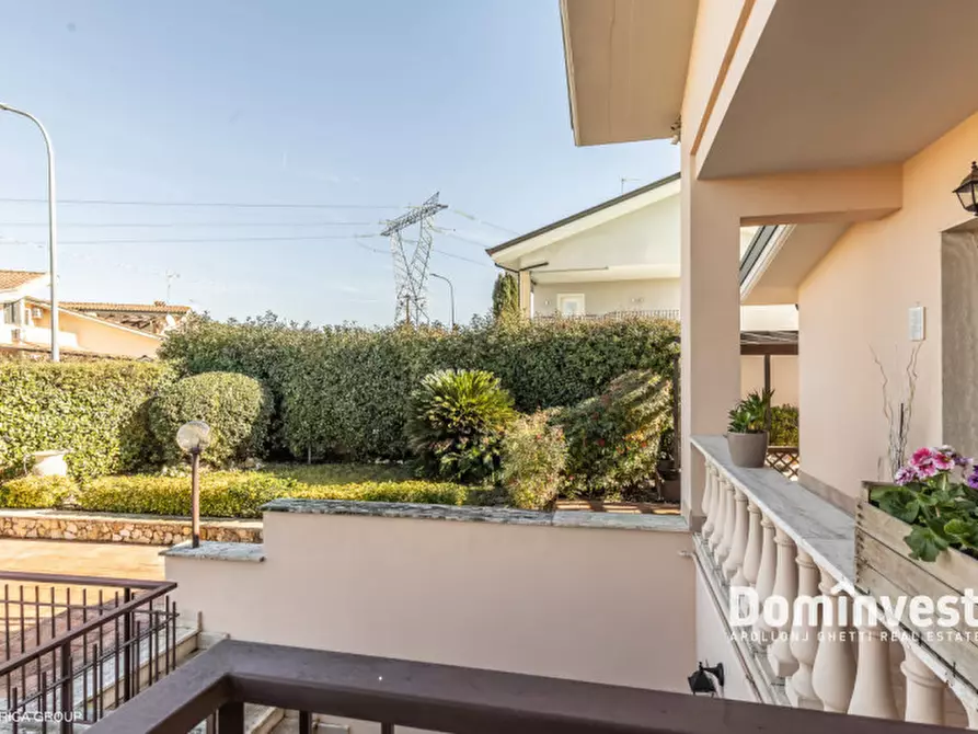 Immagine 54 di Villa in vendita  in Via Caio Acilio a Guidonia Montecelio