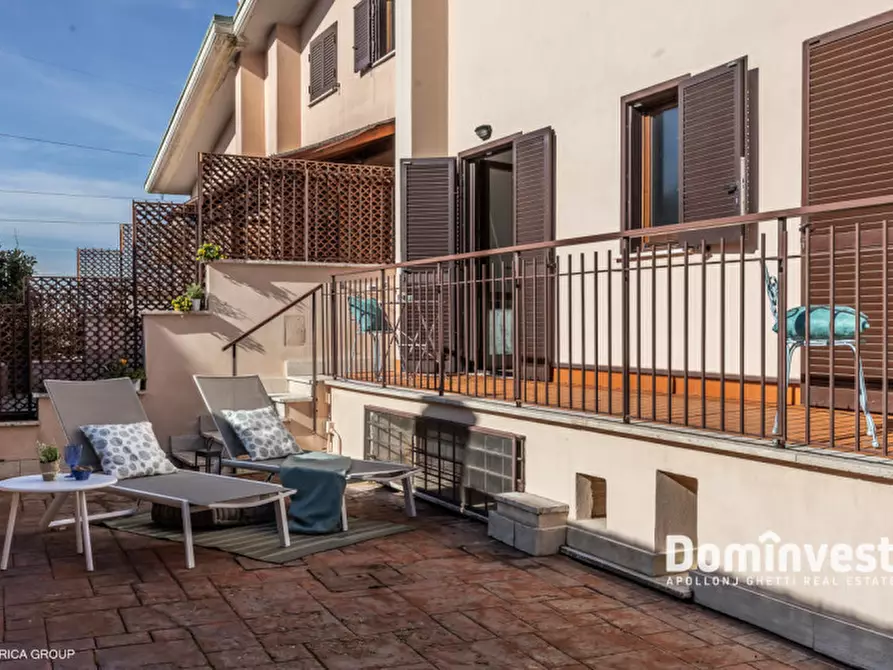 Immagine 61 di Villa in vendita  in Via Caio Acilio a Guidonia Montecelio