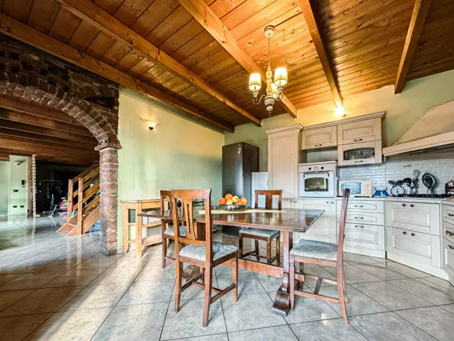 Immagine 1 di Casa indipendente in vendita  in via ciliegia 18 a Landiona