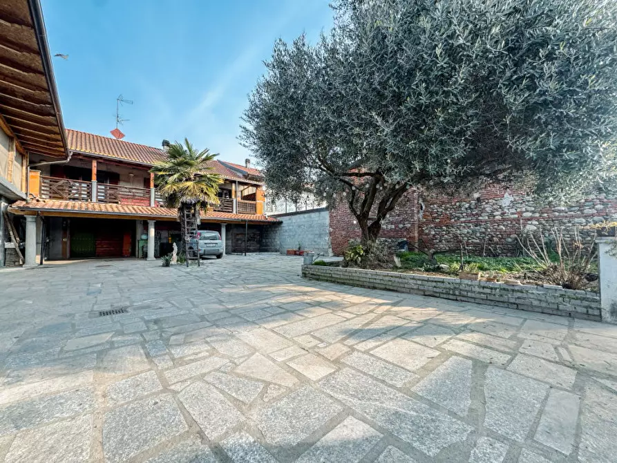 Immagine 2 di Casa indipendente in vendita  in via ciliegia 18 a Landiona