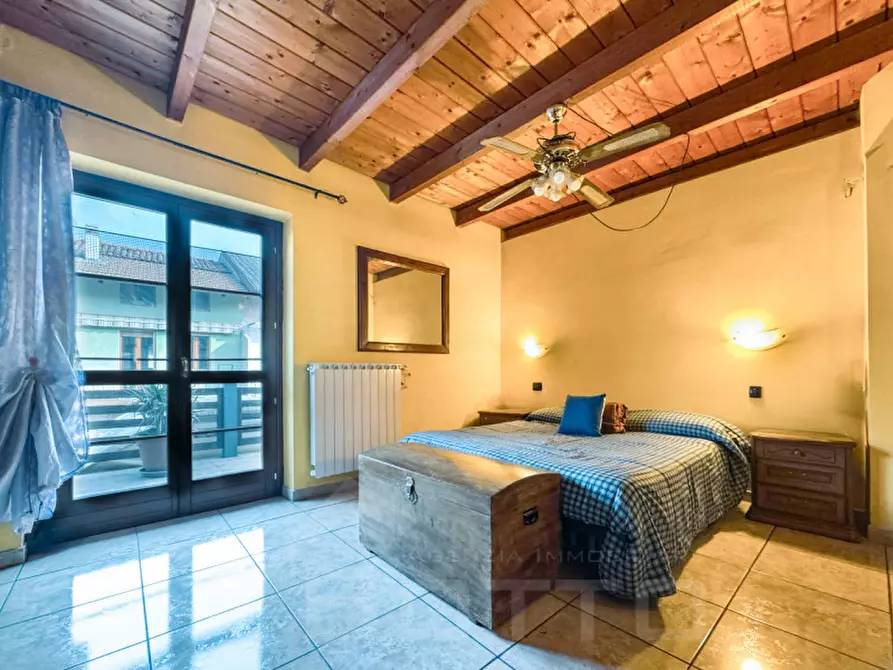 Immagine 12 di Casa indipendente in vendita  in via ciliegia 18 a Landiona