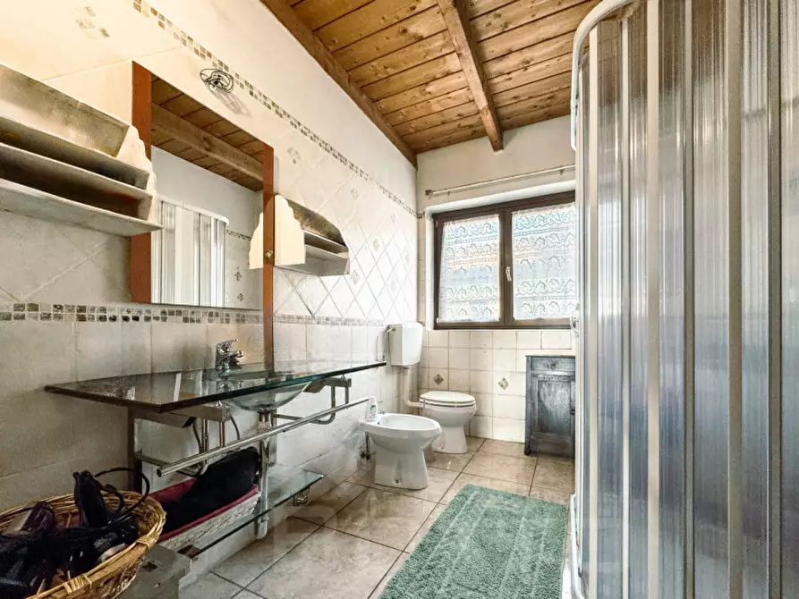 Immagine 15 di Casa indipendente in vendita  in via ciliegia 18 a Landiona