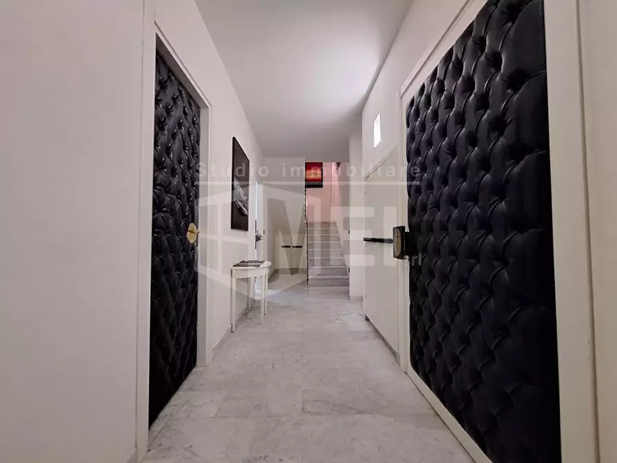 Immagine 6 di Ufficio in vendita  in Via delle Commedie a Livorno