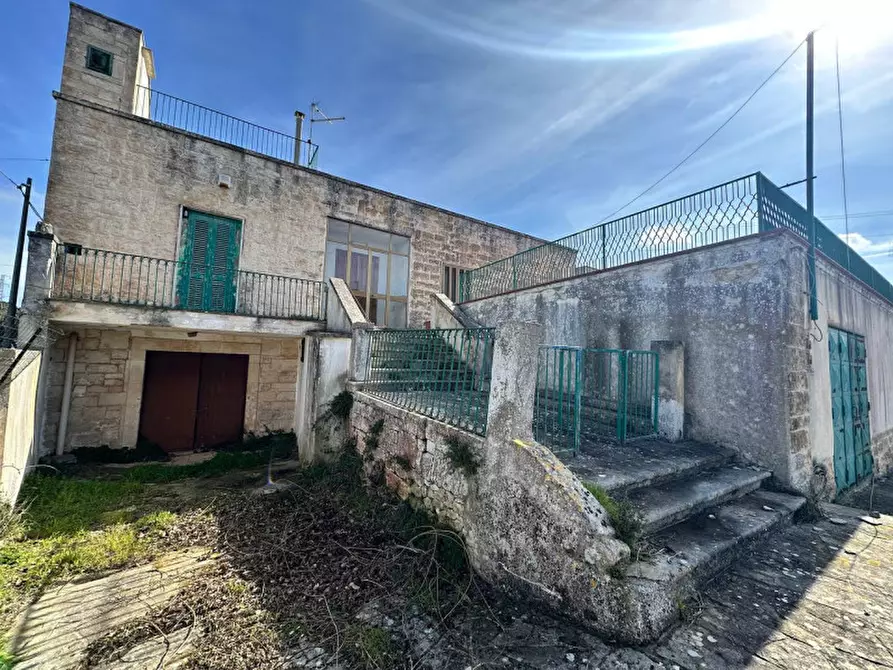 Immagine 11 di Villa in vendita  in via monti del duca a Martina Franca
