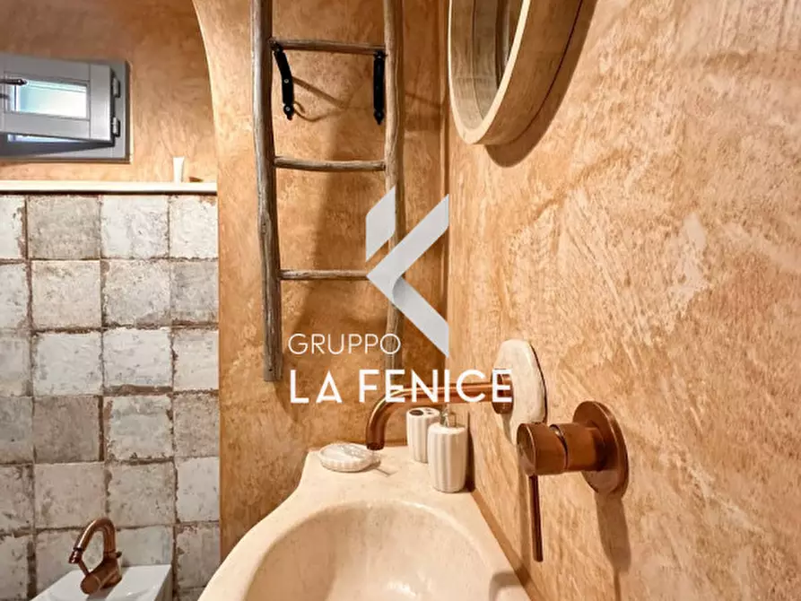 Immagine 21 di Casa indipendente in vendita  in Via Morosini a Locorotondo