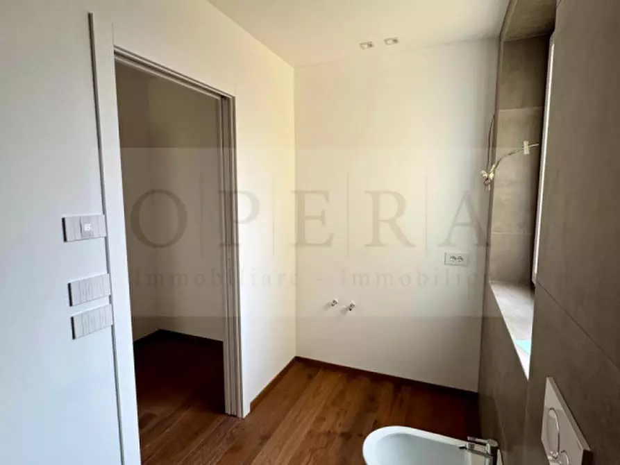 Immagine 12 di Appartamento in vendita  in Via Mendola a Bolzano