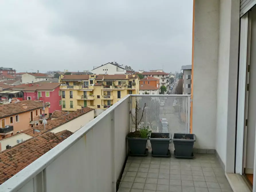 Immagine 11 di Appartamento in vendita  in Via Legione Antonini a Vicenza