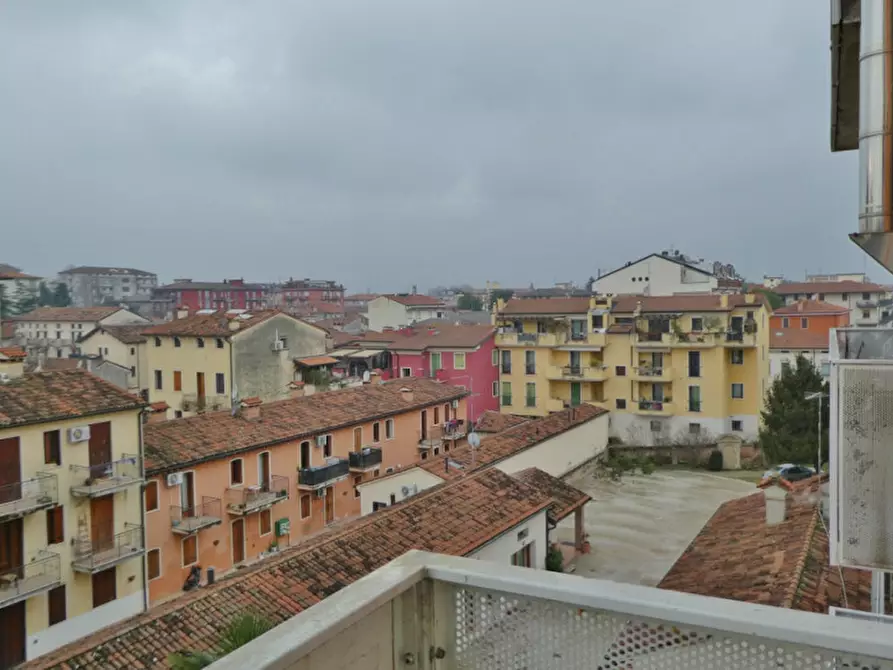 Immagine 24 di Appartamento in vendita  in Via Legione Antonini a Vicenza