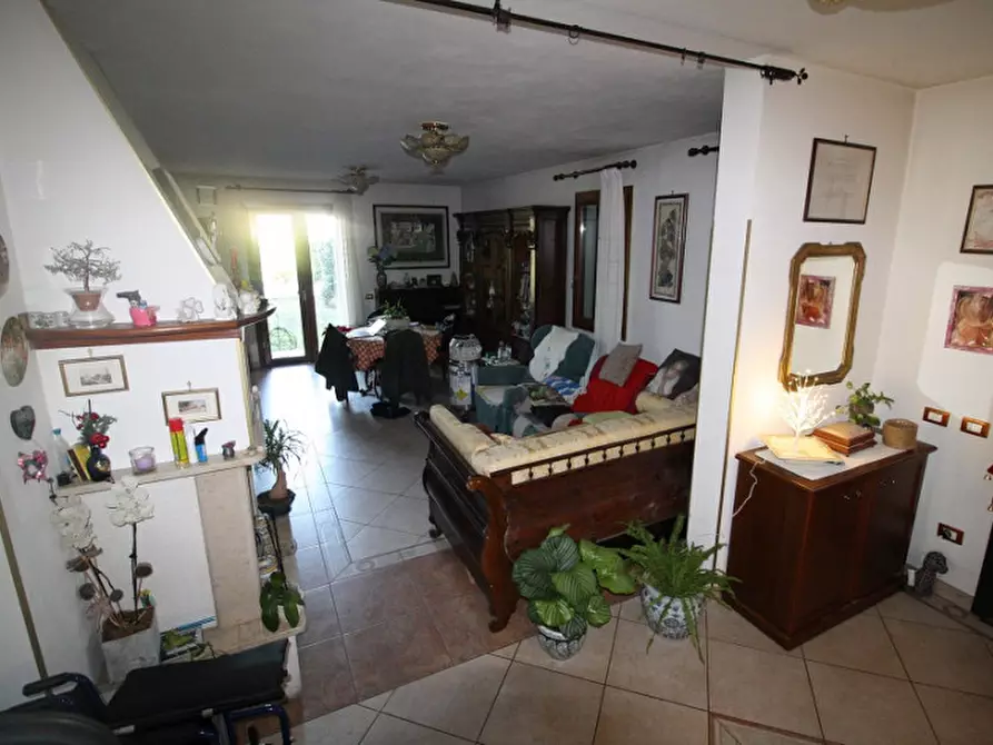 Immagine 5 di Casa indipendente in vendita  a Padova