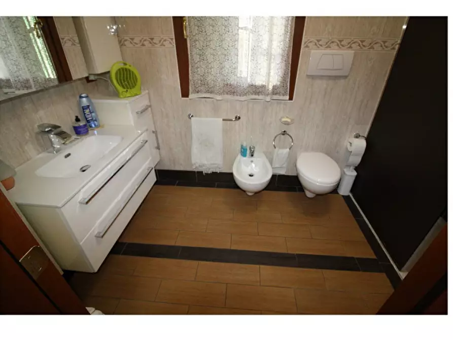 Immagine 14 di Casa indipendente in vendita  a Padova