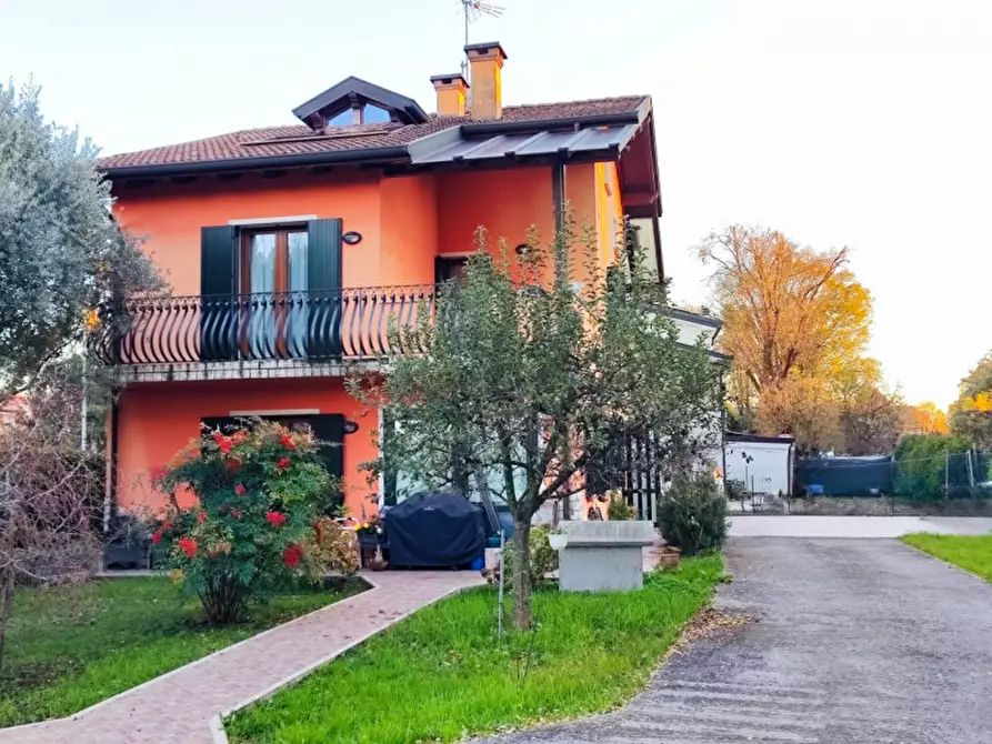 Immagine 21 di Casa indipendente in vendita  a Padova
