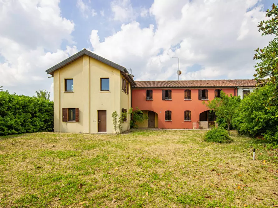 Immagine 3 di Casa trifamiliare in vendita  in via boccaccio a Padova