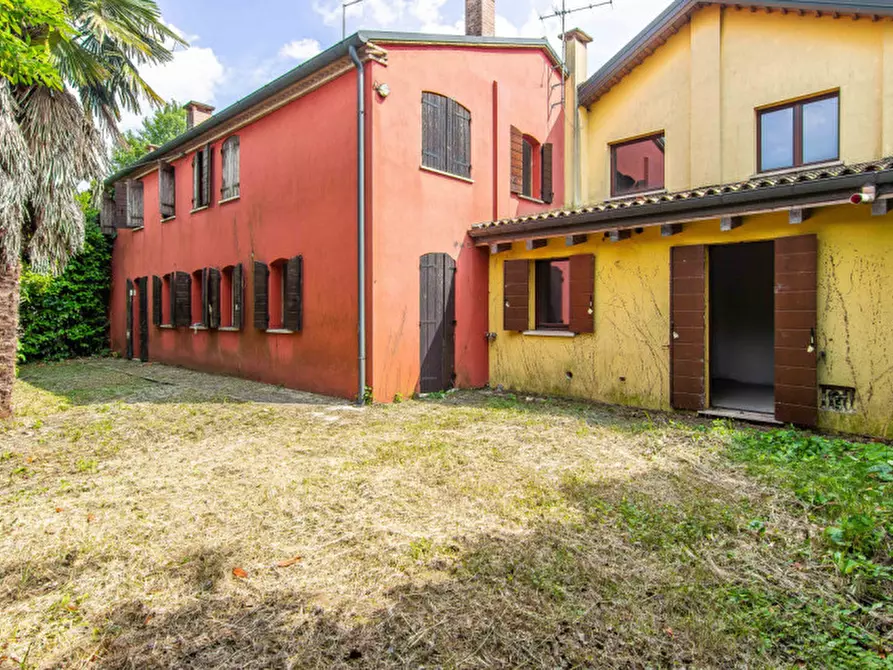 Immagine 19 di Casa trifamiliare in vendita  in via boccaccio a Padova