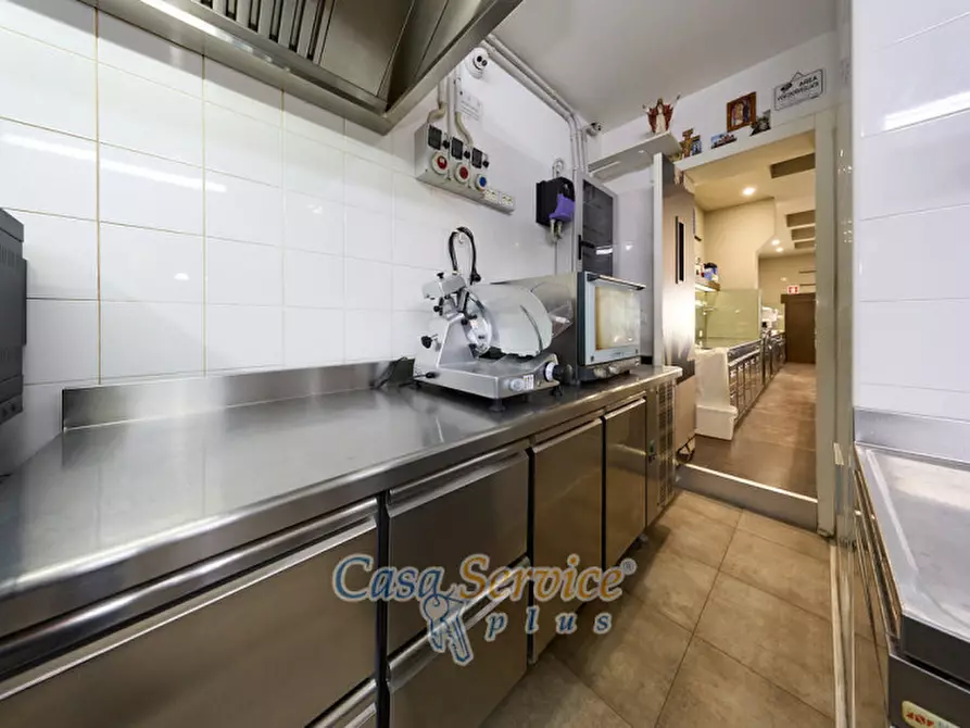 Immagine 15 di Attività commerciale in vendita  in Corso Roma a Gallipoli