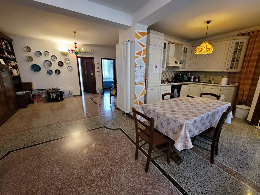 Immagine 3 di Appartamento in vendita  in Via Torino a Savona