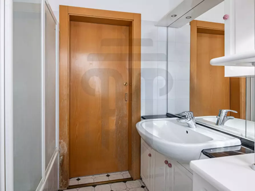 Immagine 21 di Appartamento in vendita  in Via Rencio a Bolzano