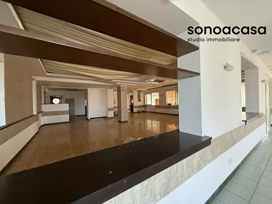 Immagine 1 di Attività commerciale in vendita  in Via Valcesano 130 a Mondolfo