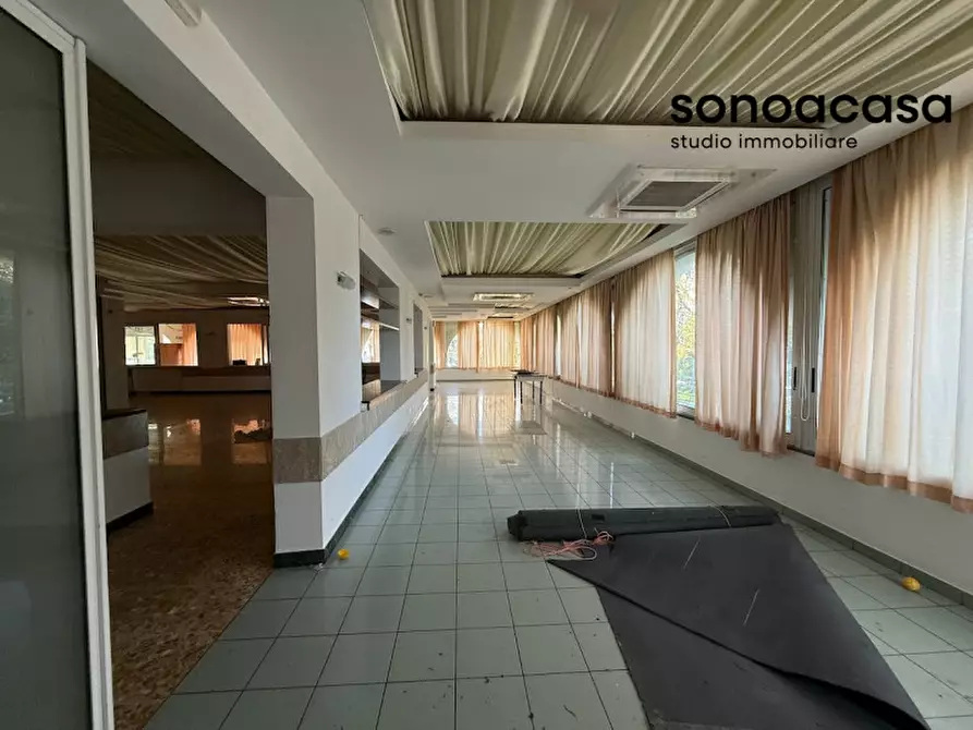 Immagine 5 di Attività commerciale in vendita  in Via Valcesano 130 a Mondolfo