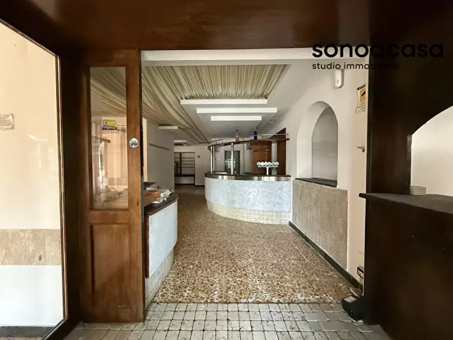 Immagine 13 di Attività commerciale in vendita  in Via Valcesano 130 a Mondolfo