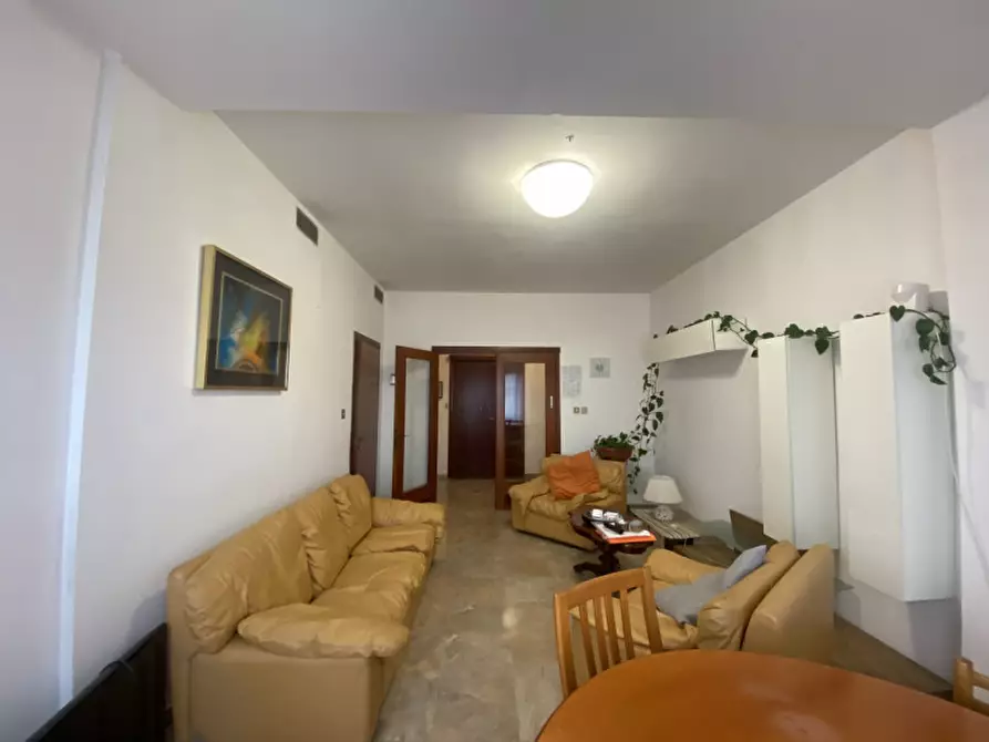 Immagine 6 di Appartamento in affitto  in Piazza Attias 19 a Livorno