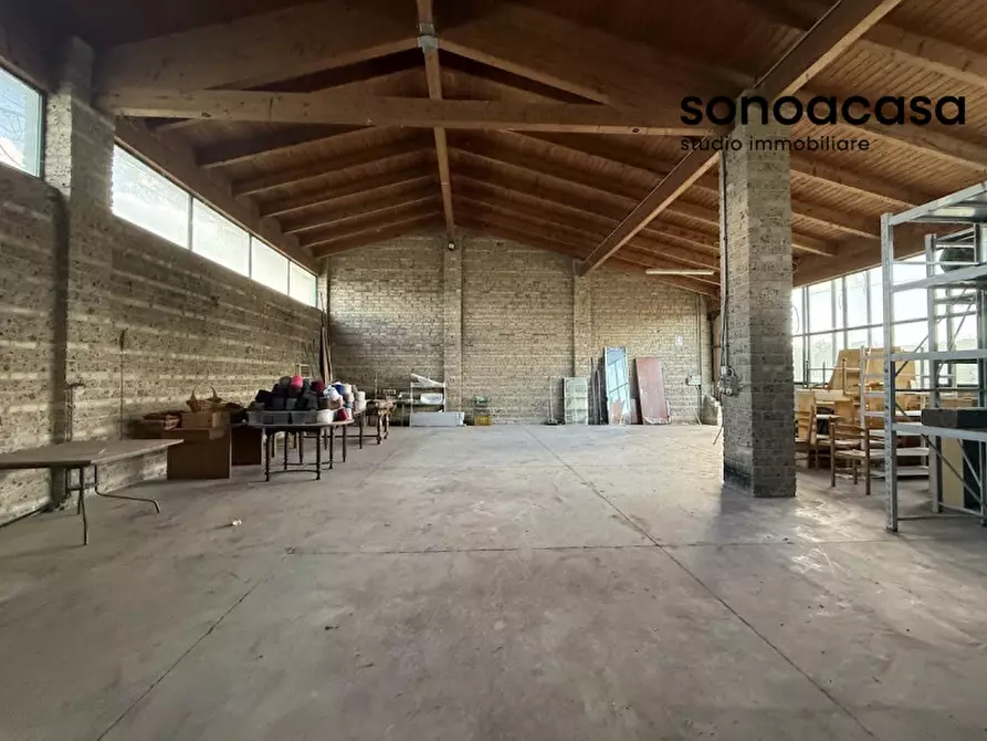 Immagine 22 di Capannone industriale in vendita  in Strada Statale Valcesano a Trecastelli