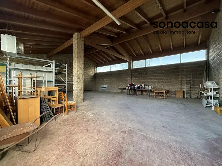 Immagine 39 di Capannone industriale in vendita  in Strada Statale Valcesano a Trecastelli