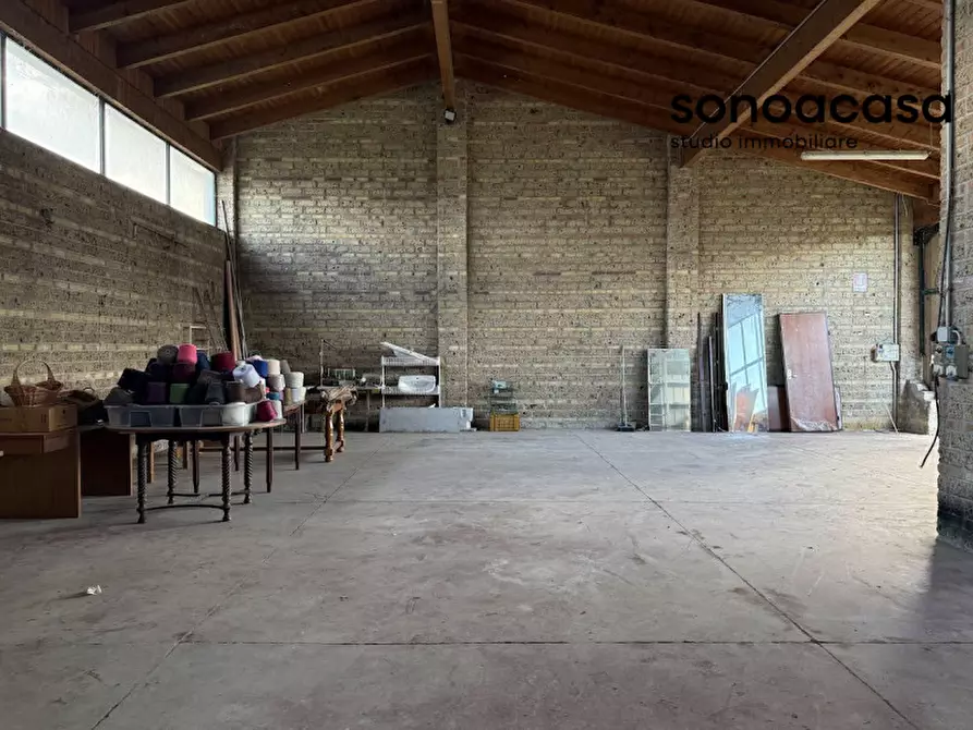 Immagine 44 di Capannone industriale in vendita  in Strada Statale Valcesano a Trecastelli