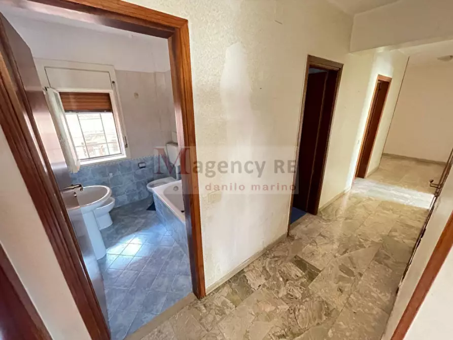 Immagine 13 di Appartamento in vendita  in 19 Viale Vittoria a Reggio Di Calabria