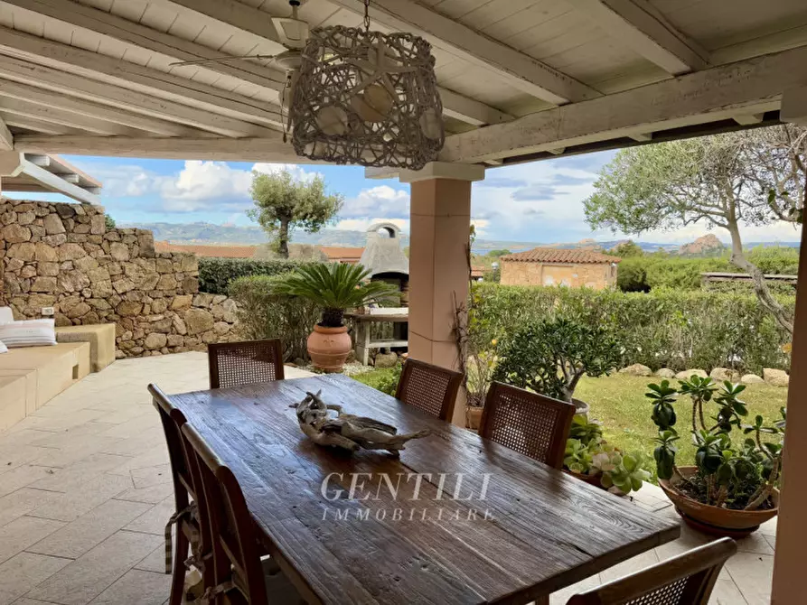 Immagine 1 di Appartamento in vendita  in Via G. Salaris a Arzachena