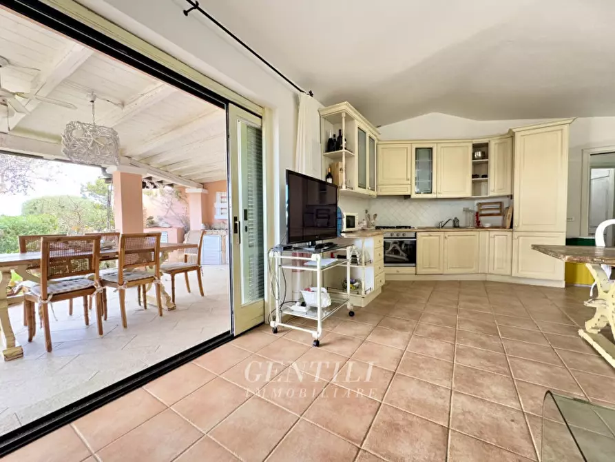 Immagine 5 di Appartamento in vendita  in Via G. Salaris a Arzachena