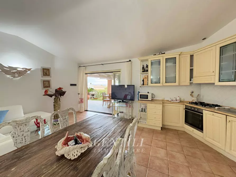 Immagine 7 di Appartamento in vendita  in Via G. Salaris a Arzachena