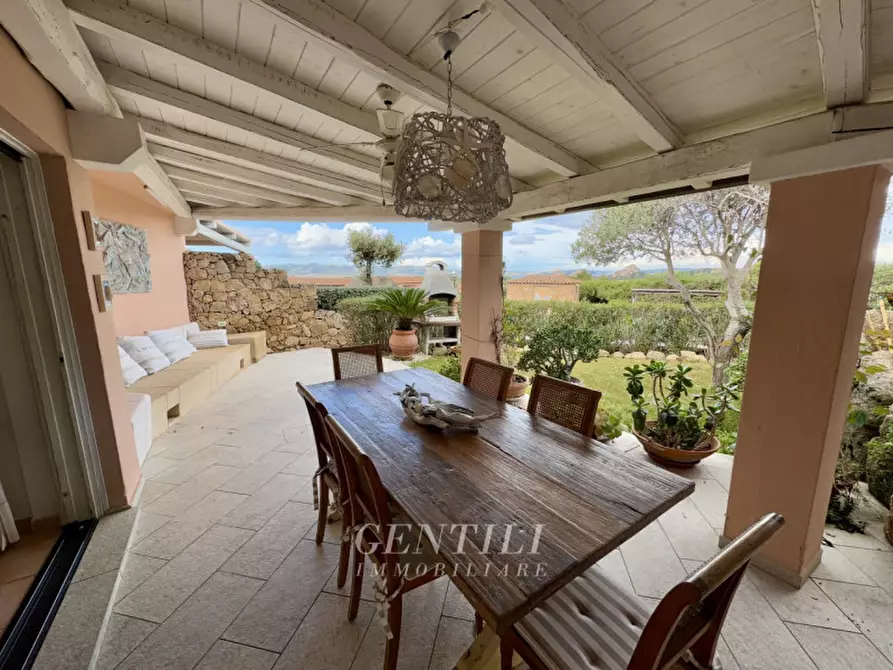 Immagine 27 di Appartamento in vendita  in Via G. Salaris a Arzachena