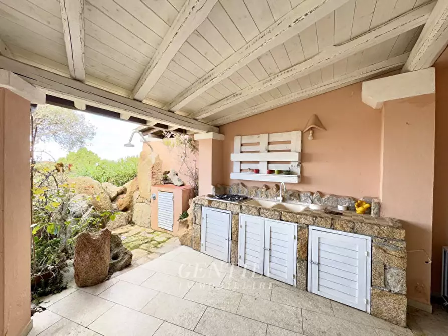 Immagine 28 di Appartamento in vendita  in Via G. Salaris a Arzachena