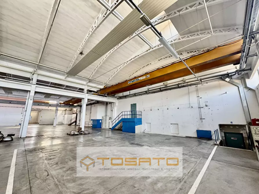 Immagine 8 di Capannone industriale in vendita  a Verona
