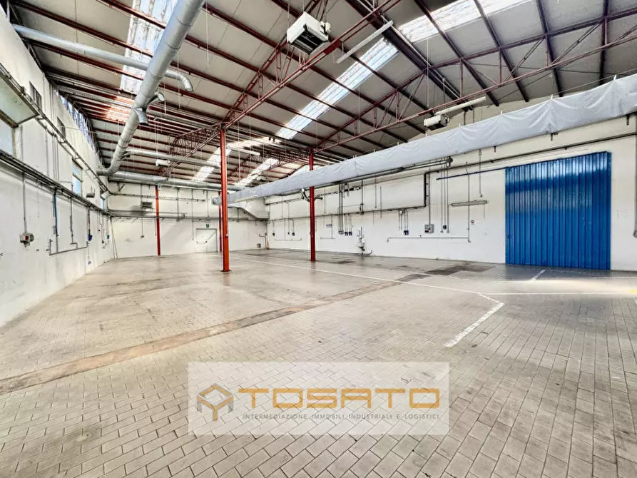 Immagine 13 di Capannone industriale in vendita  a Verona